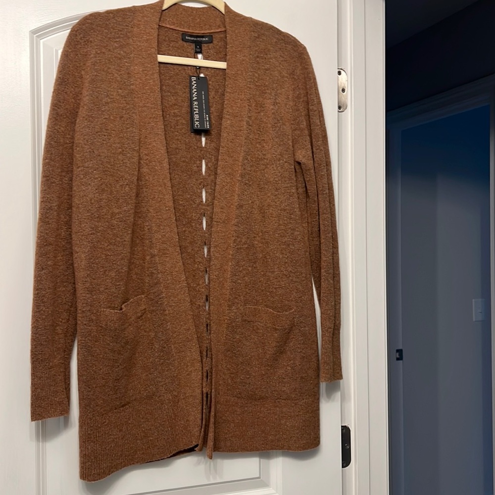 Banana Republic Aire Yarn cardigan NWT size small